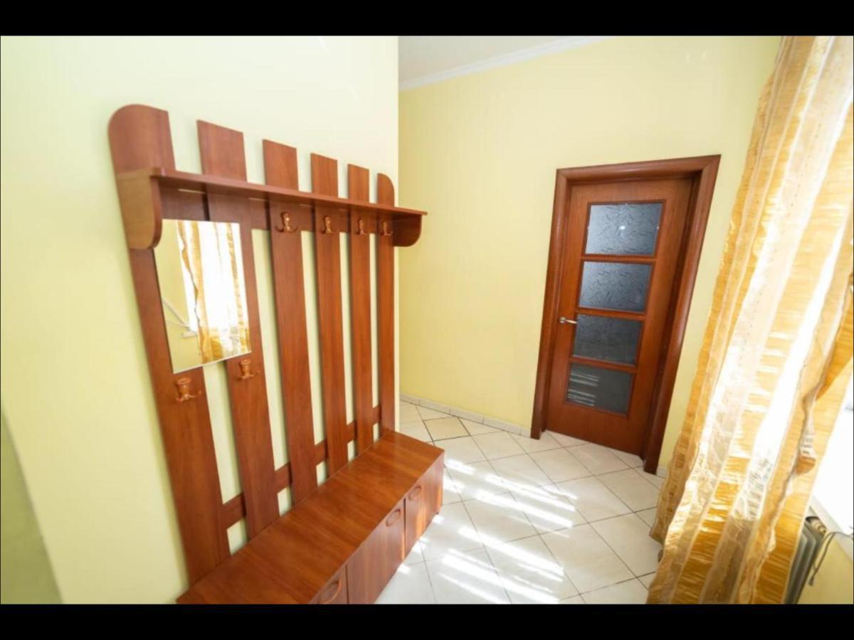Kievapart Apartment ภายนอก รูปภาพ